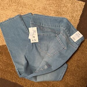 Gloria Vanderbilt Women's Light Blue Straight Leg Jeans